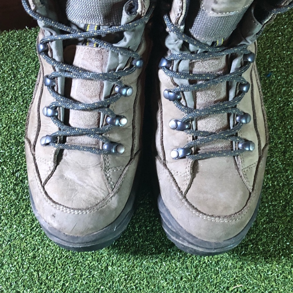 Lowa Renegade GTX Mid Gore-Tex Vibram Hiking Boots Women’s 9 - Picture 3 of 10